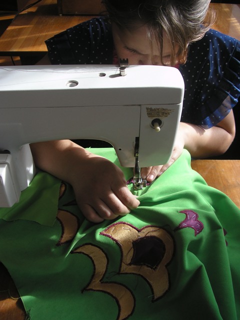 шьем костюмы для наших артистов