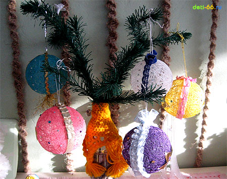 Новогодние игрушки