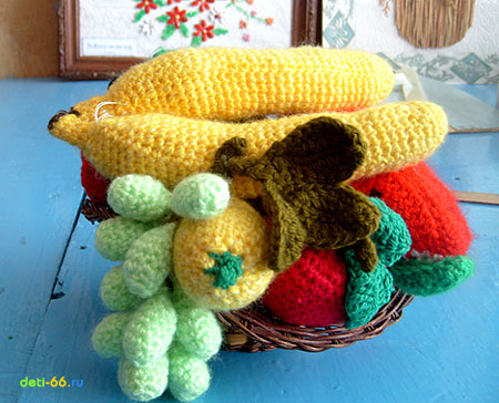 Корзина с фруктами