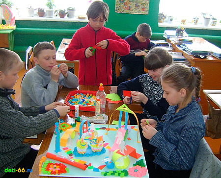 Ребята за работой