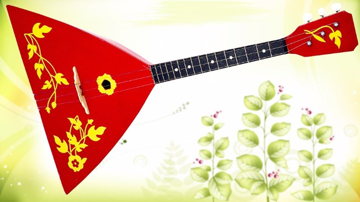 Балалайка - символ русской музыкальной культуры.