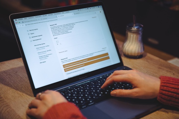 Современные технологии активно внедряются в образовательные процессы. 