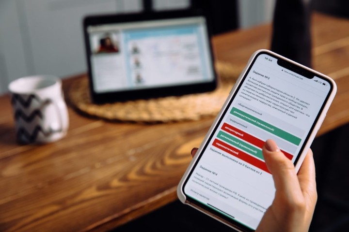 Специалисты школы позаботились о разработке уникальной IT-платформы. 
