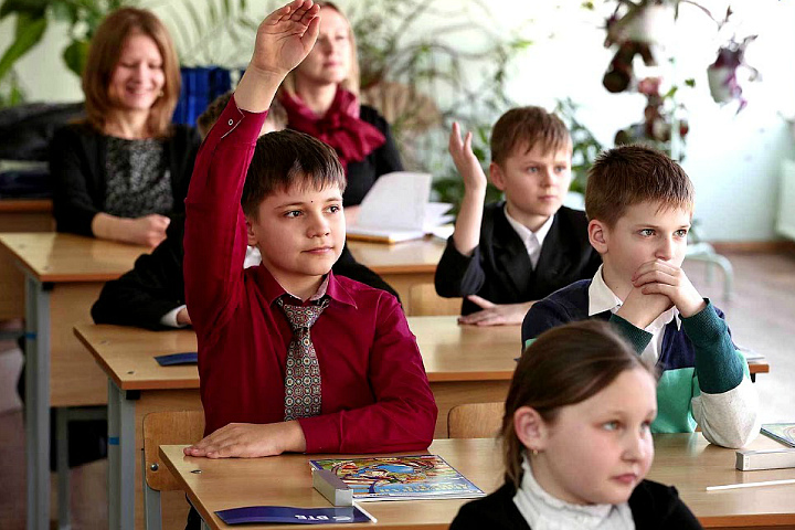 Урок русского языка в 3 классе «Правописание имён собственных»