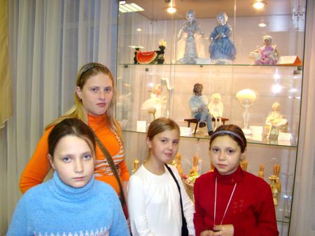 3. На выставке