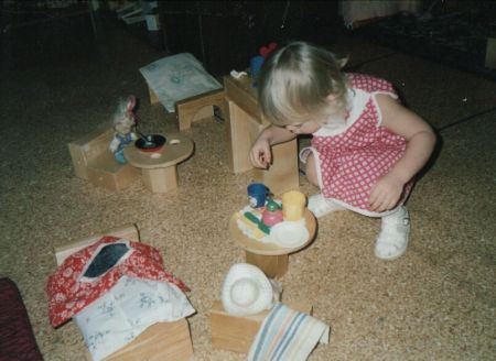 4. Сюжетно-ролевая игра «Семья»