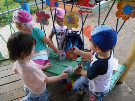 Фото 3. Театр на коробках