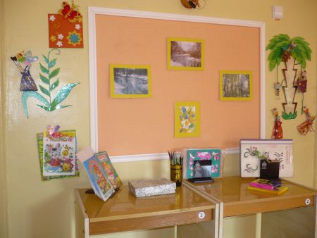 3. Уголок изобразительной деятельности