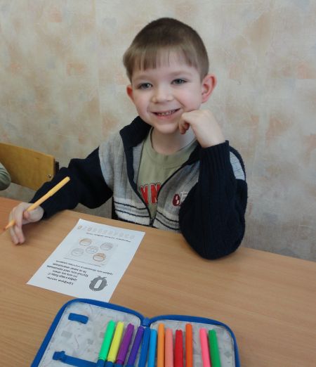 2. «Димка всегда улыбается на математических занятиях, ведь урок ведет его любимая Екатерина Ивановна»