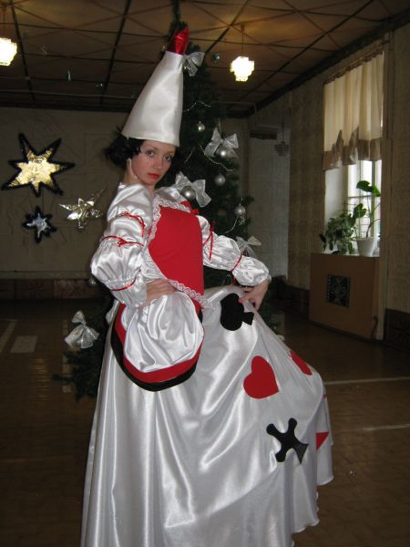 5. И Карточная королева здесь!