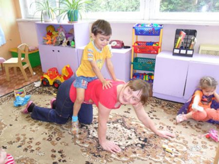 3. Могу я петь и танцевать, могу в &laquo;лошадки&raquo; поиграть