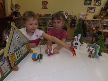 Фото 1. «Гуси-лебеди»