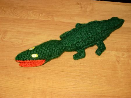 Вязаная игрушка «Крокодил»