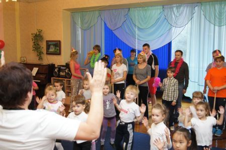 Смотри на меня, делай, как я!