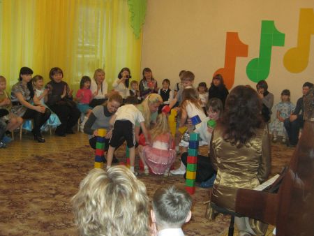 Вместе  с мамой веселей.