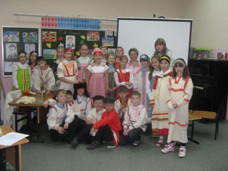 3 фото. Путешествуем в прошлое (4 класс, литературная гостиная)