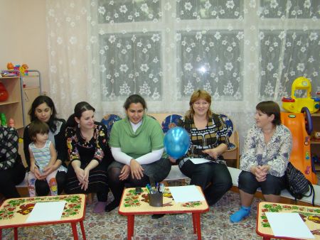 За круглым столом