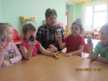 Фото 3. Составление рассказов по играм с пальчиковыми куклами