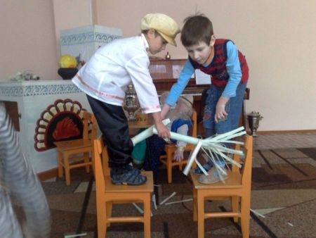 Фото 2. Русская народная игра «Русская баня»