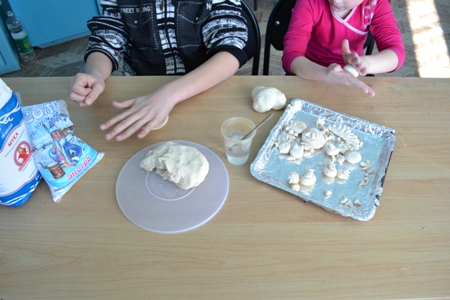 Гуси-лебеди из соленого теста