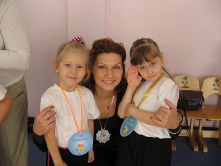 Фото 1. Здорово, быть победителями!