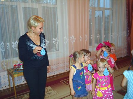 Музыкальное тематическое занятие «Дождик»