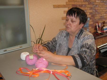 Выбор нитей для изготовления корзинки с сюрпризом