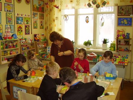 Дети за работой.