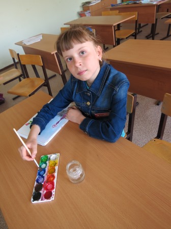 Оксана за работой