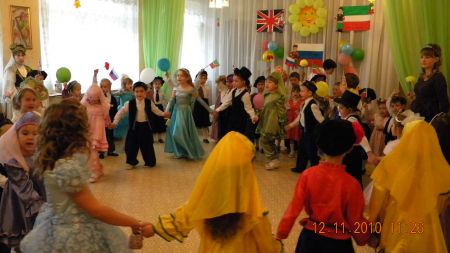 Фото 5. Заключительный хоровод дружбы