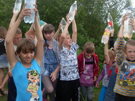 Фото 3. Хорощая вода в роднике, открытом солнцу и ветру.