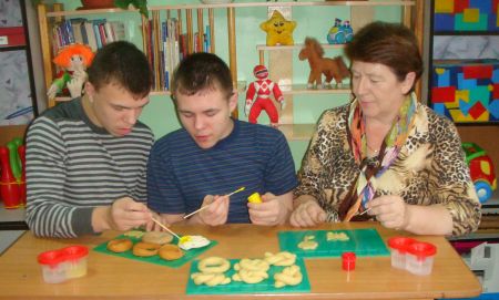 Фото 1. «Плюшки-завитушки»
