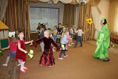 Фото 5. Весенний праздник