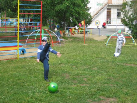 Фото 4. «Мой веселый звонкий мяч».