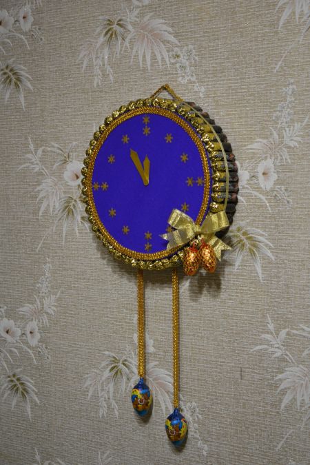 Аппликация «Новогодние часы»