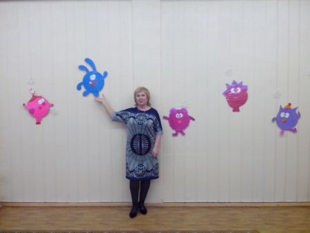 Оформление музыкального зала &laquo;Весёлые Смешарики&raquo;