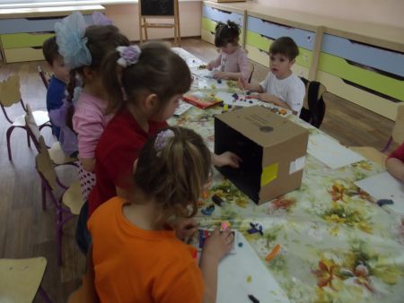 1. Наши мастера. Процесс  создания миниатюры «Парад планет»