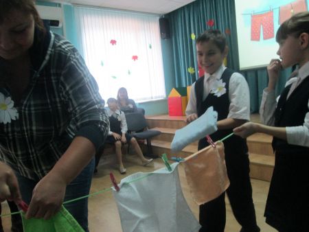 Фото 1. Конкурс с участием мам