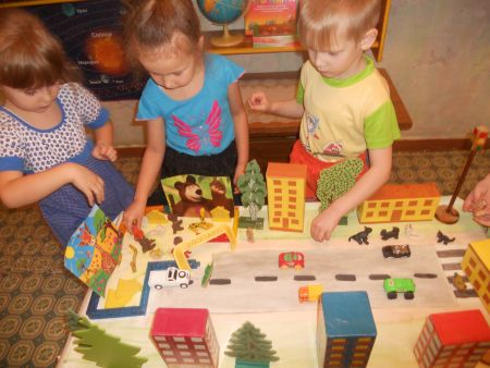 «Эти забавные животные на улице нашего города»